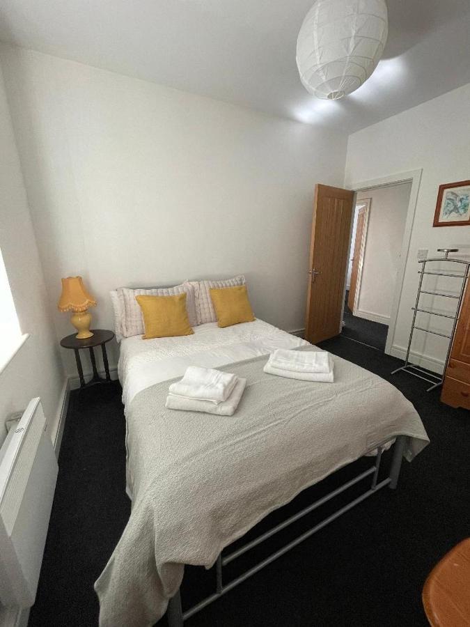 2 Bedroom Apartment In Kidderminster Extérieur photo